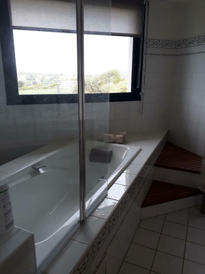 Guest House Chante Vent Douarnenez Exteriör bild